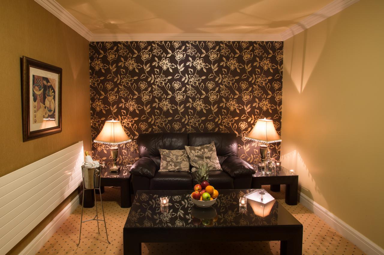 Hamlet Court Hotel Johnstown Bridge 외부 사진